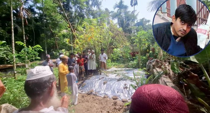 মা,বাবা,ভাইয়ের পাশে চিরনিদ্রায় শায়িত ঢাবিতে নিহত তোফাজ্জল